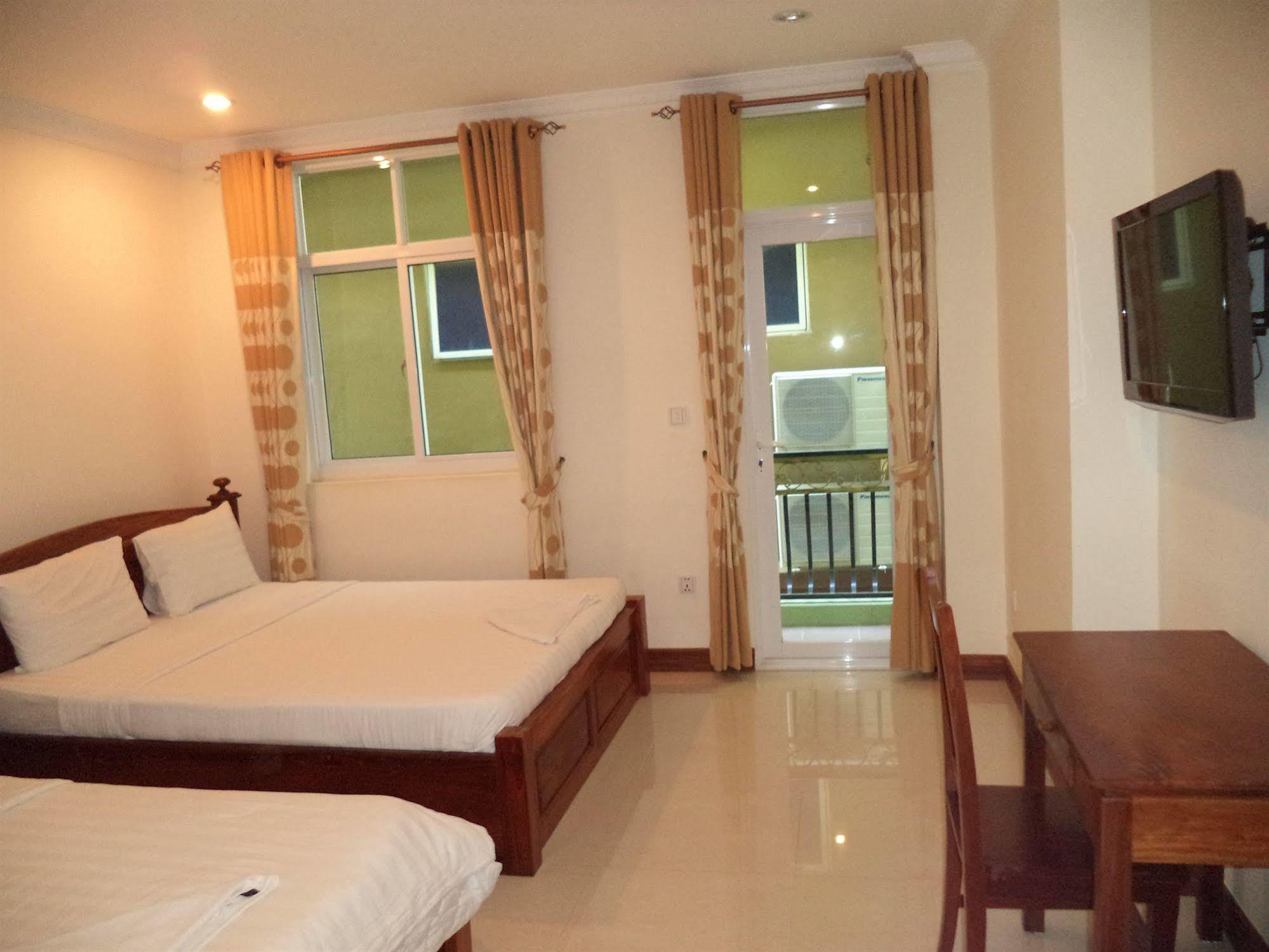 Go In Hotel Phnom Penh Exterior photo